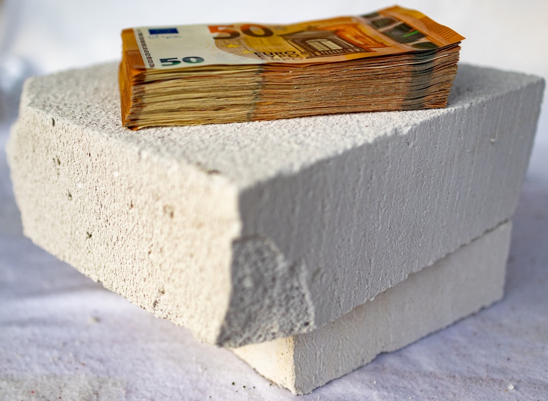 Anonymous Building Blocks: Enhancing Privacy in Cryptocurrency