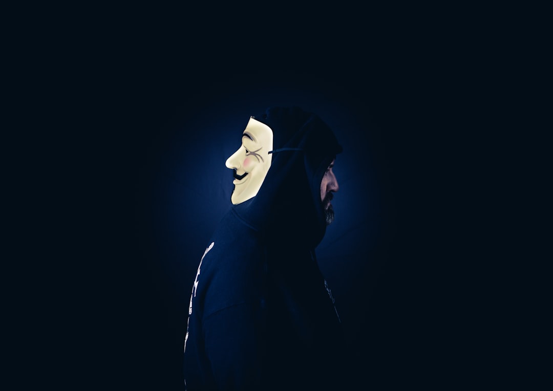 Anonymous Trading of Goods: A Guide to Privacy in Cryptocurrency Transactions
