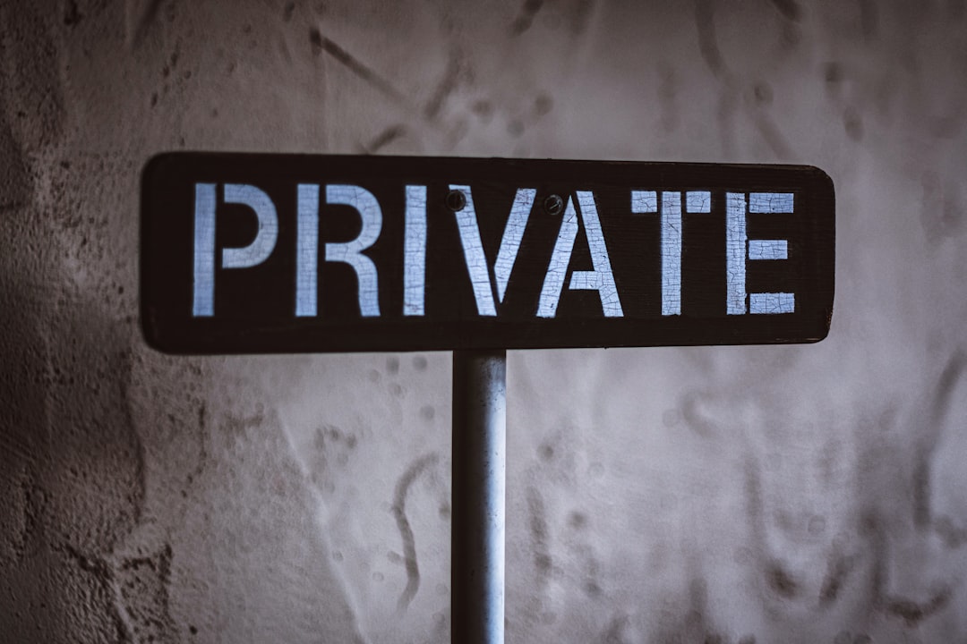 Decentralized Arbitration for Enhanced Cryptocurrency Privacy