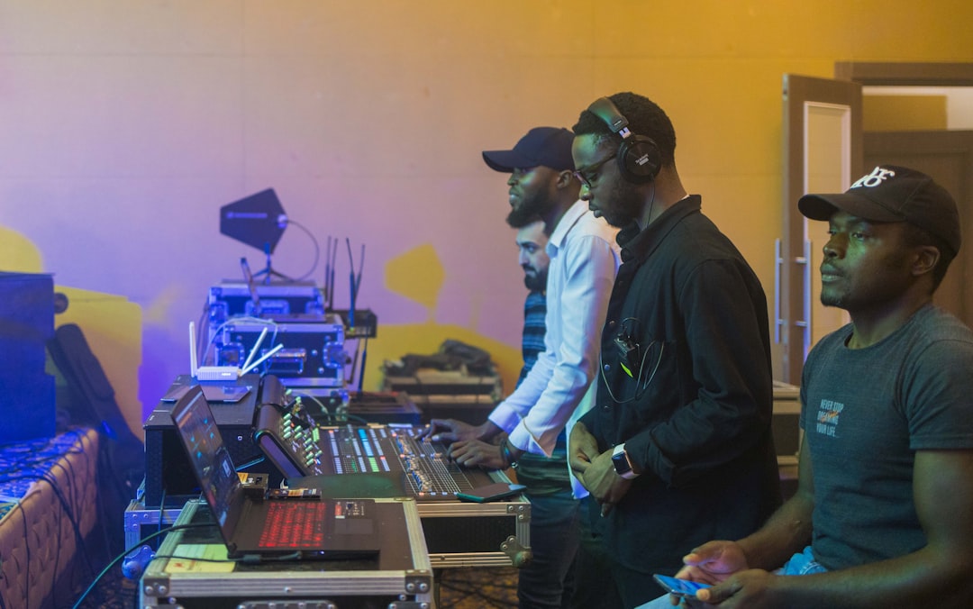 Приватные микшеры: Как работают и зачем нужны инструменты анонимности в криптовалютах?