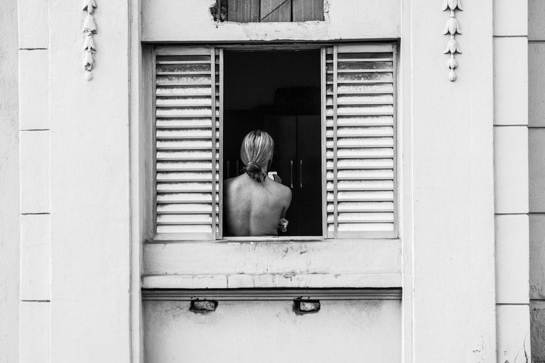 **Социальное восстановление приватности: как криптовалюты помогают вернуть контроль над личными данными**