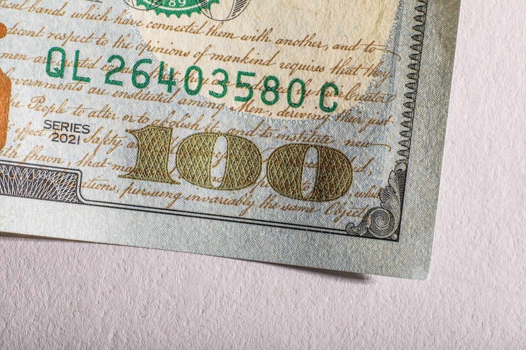 Private Bitcoin Cash-Out: Secure and Anonymous Methods