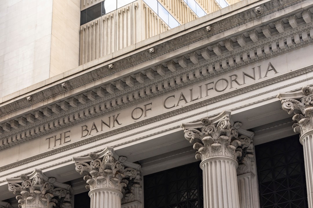 Regulating Decentralized Finance: Balancing Innovation and Oversight
