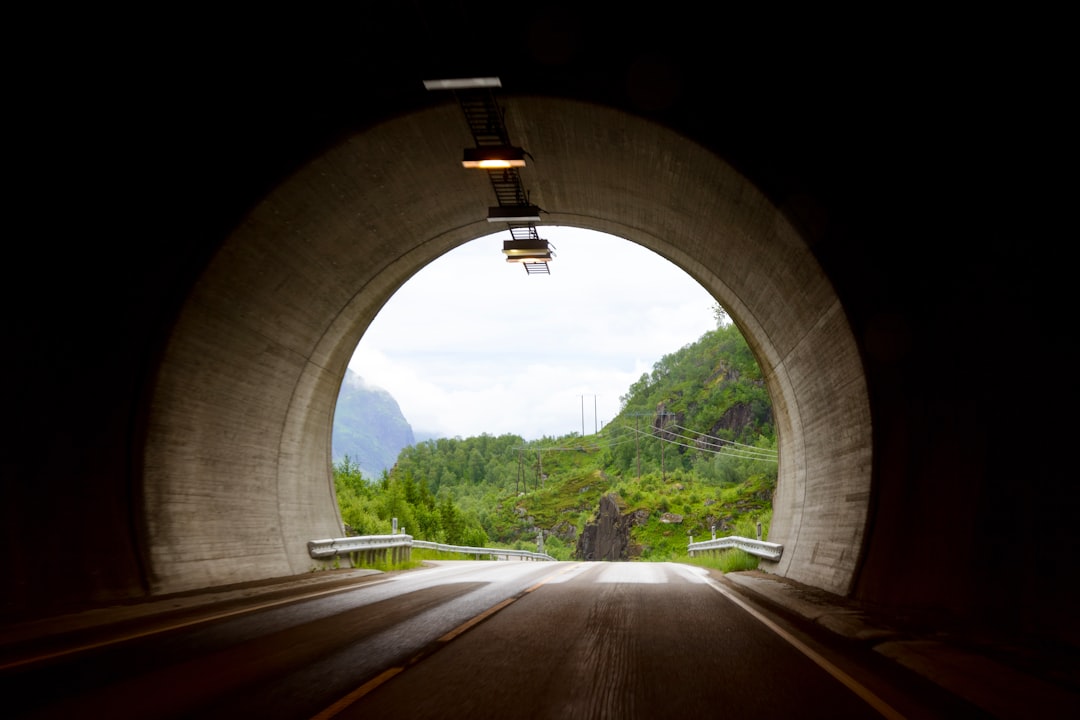 Split Tunneling for Enhanced Cryptocurrency Privacy