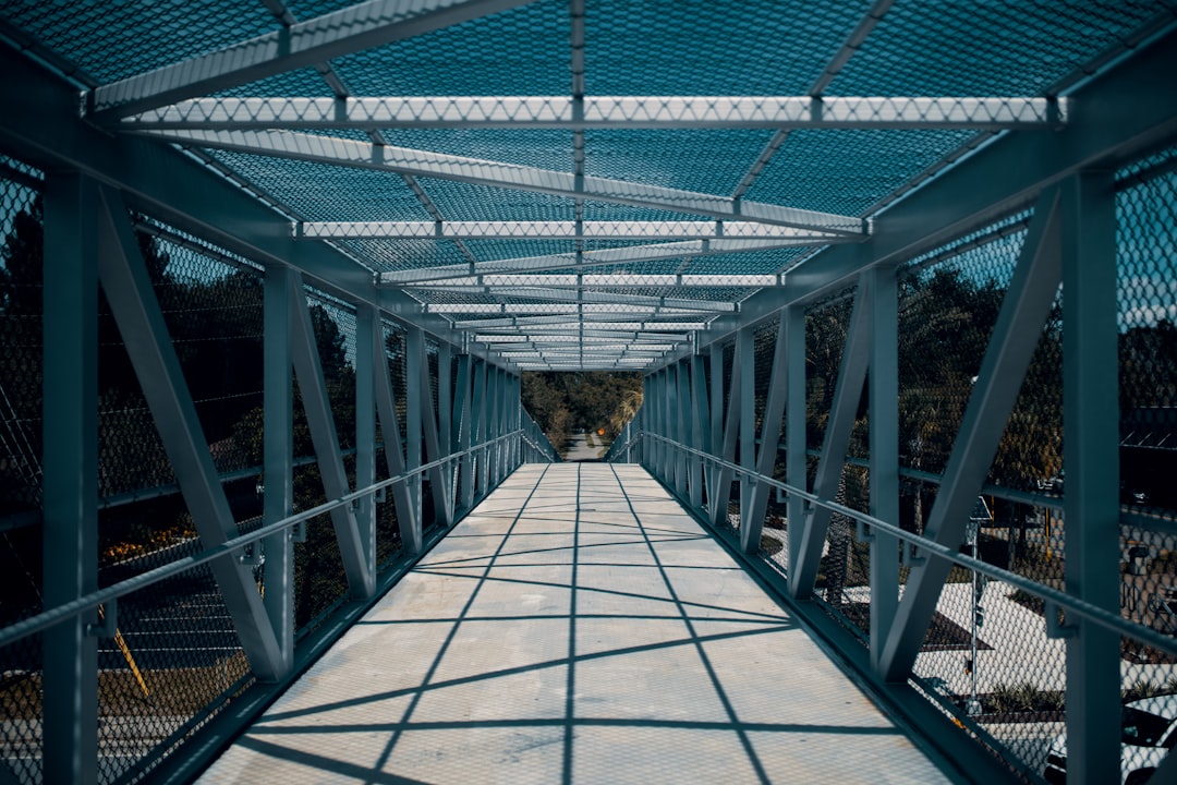 Trustless Bridge Design: Revolutionizing Cross-Chain Interoperability